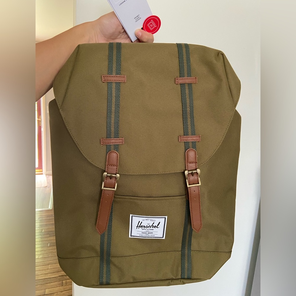 Herschel Retreat Military Green